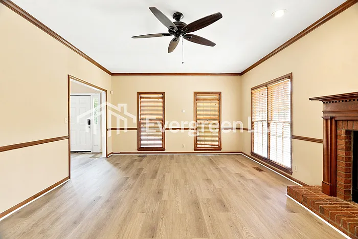 4 bed, 3.5 bath, 3217 sqft, $2,245 — Photo 3