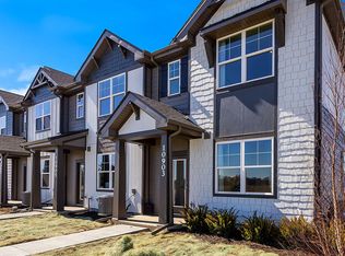 550 E 120th Pl, Crown Point, IN 46307