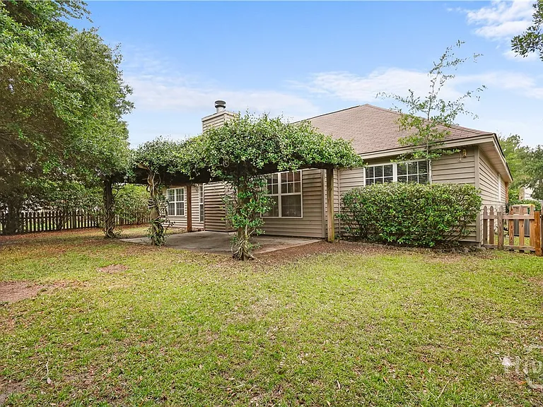 139 Pampas Dr — Photo 30