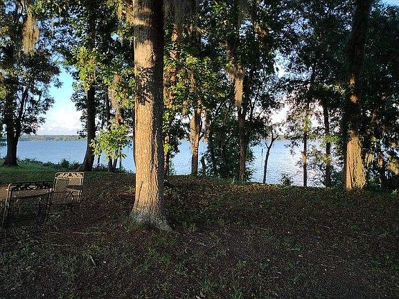 3rd image of 2791 Calhoun Dr