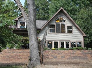 465 E Hoover Dr, Nineveh, IN