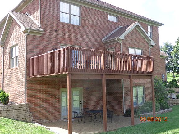 3rd image of 6117 Stanford Ct
