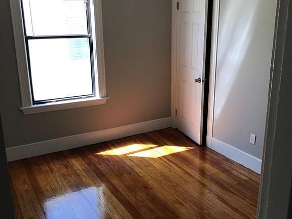 3rd image of 682 Columbia Rd #3