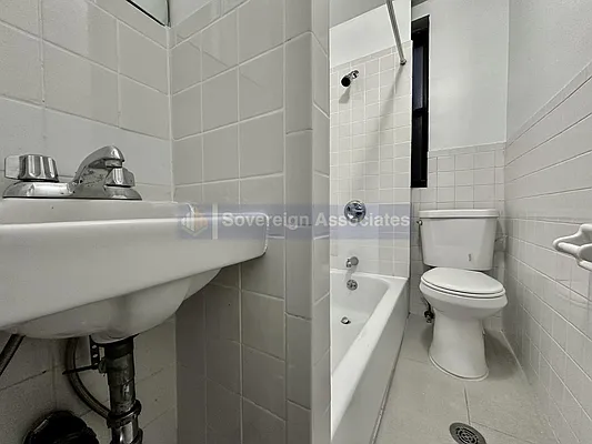 Rented by Sovereign Associates | media 8