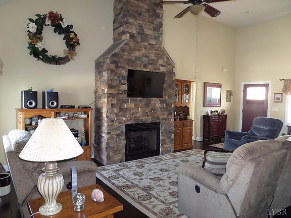 4th image of 1043 Abalone Bluff Dr