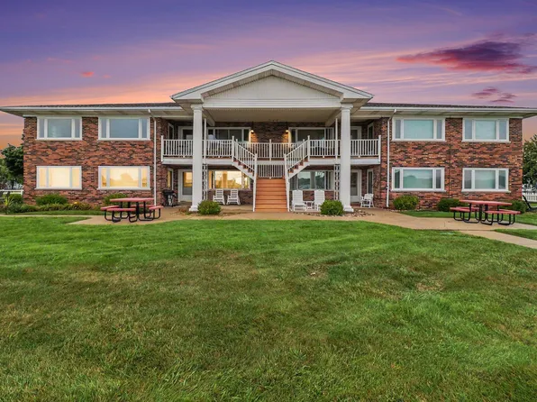 304 S Ferry St Unit 3, Ludington, MI 49431