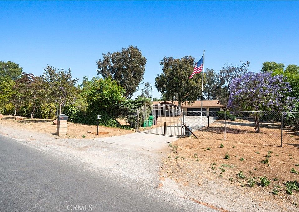 18561 Bert Rd, Riverside, CA 92508 | MLS #OC25148883 | Zillow