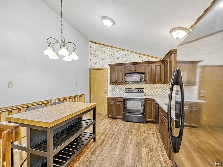 3354 S Kendall St — Photo 12