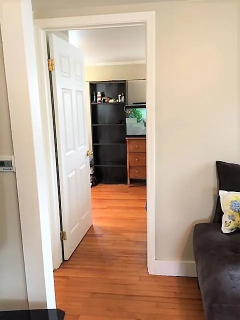 1 bed, 650 sqft, $1,050 — Photo 4