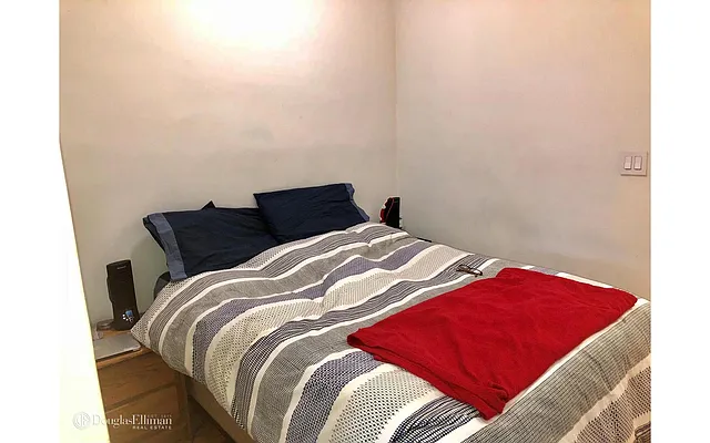 Rented by Douglas Elliman | media 18