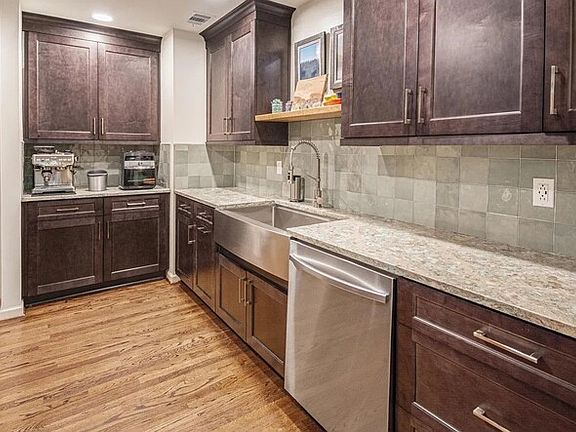 4th image of 3008 13th Ave S #3008