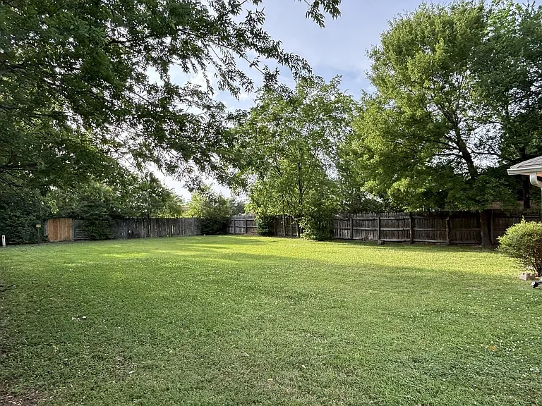 17323 Camberwell Green Ln — Photo 19