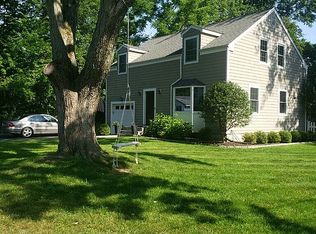 15 Laforge Rd, Darien, CT 06820