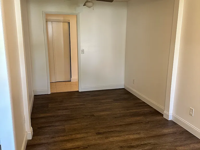 107 Wilkenson Dr NE — Photo 3
