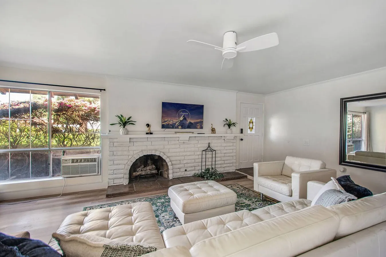 3 bed, 1300 sqft, $5,000 — Photo 4
