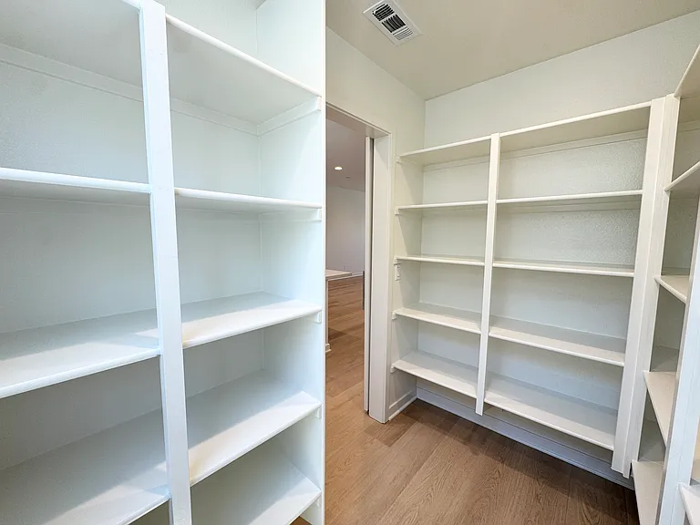 2554 Delphinium Ln — Photo 22