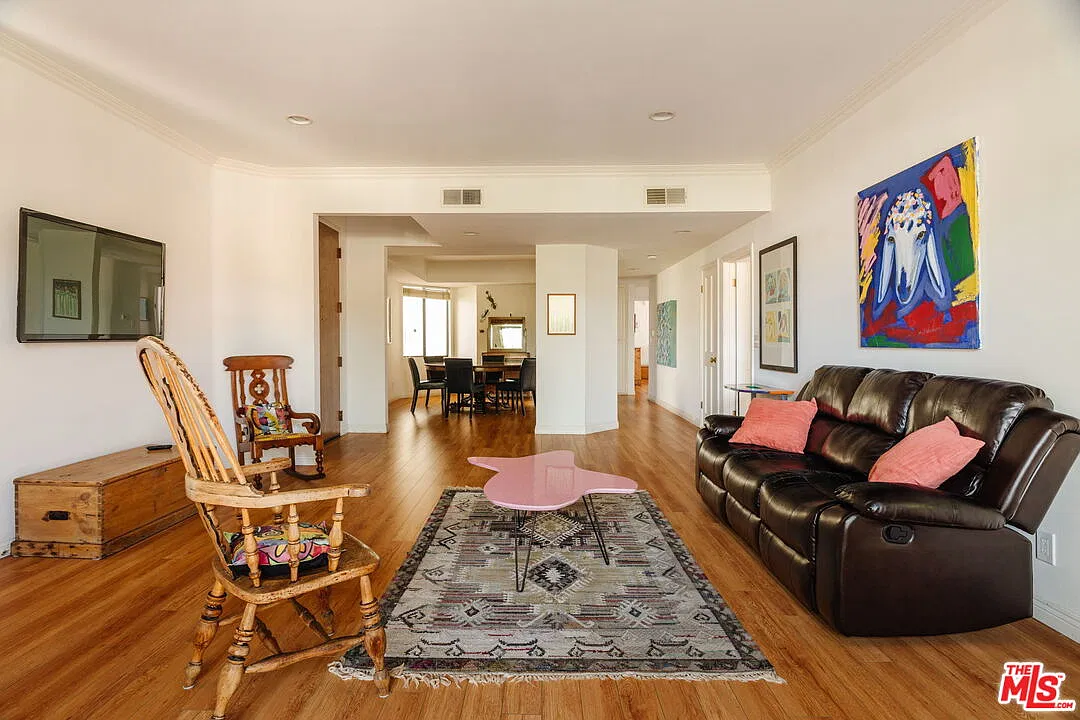 2 bed, 2.0 bath, 1753 sqft, $4,750 — Photo 4