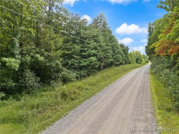  W Ault Sawmill Road, Campbellsburg, IN 47108