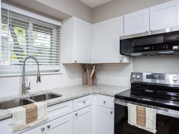 Residences on Riverdale