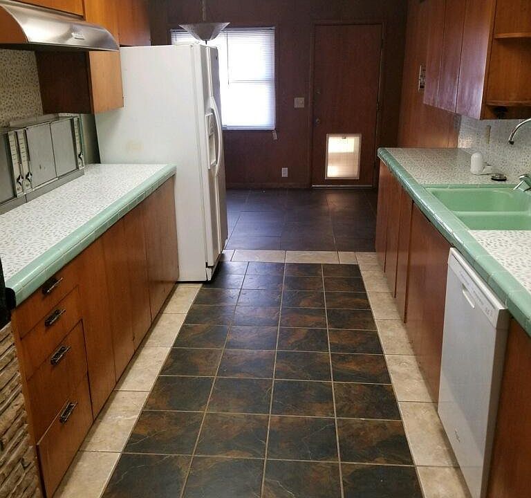 2nd image of 1524 Brunson Ave