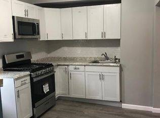 123 Moore St, Lowell, MA 01852