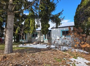 1818 Spring Garden Rd, Windsor, ON N9E3P6