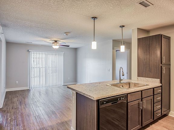 2nd image of 6313 Douglas Ave APT 313