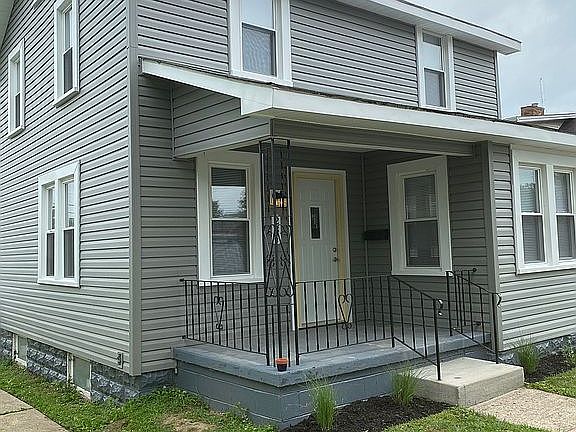 4th image of 234 Wyandotte St