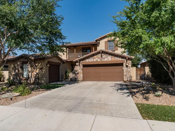 2883 S SOUTHWIND Drive, Gilbert, AZ 85295