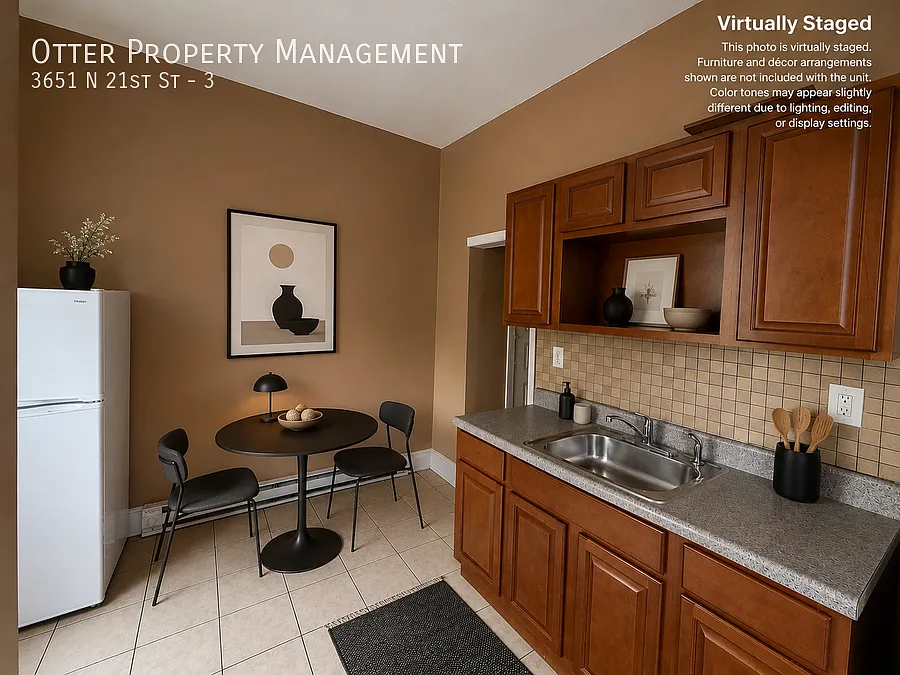 Comfortable 1BR/1BA Apartment Section 8 Friendly — Photo 2