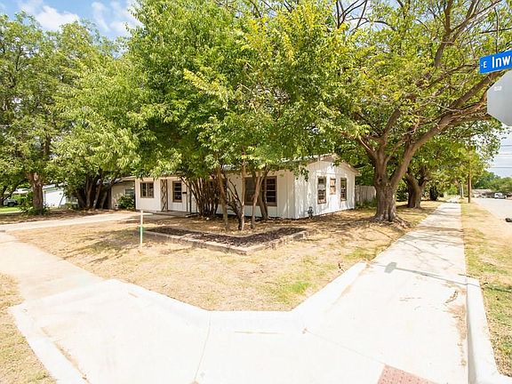 2nd image of 1015 E Inwood Dr
