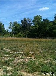 2nd image of 220 Equestrian Dr