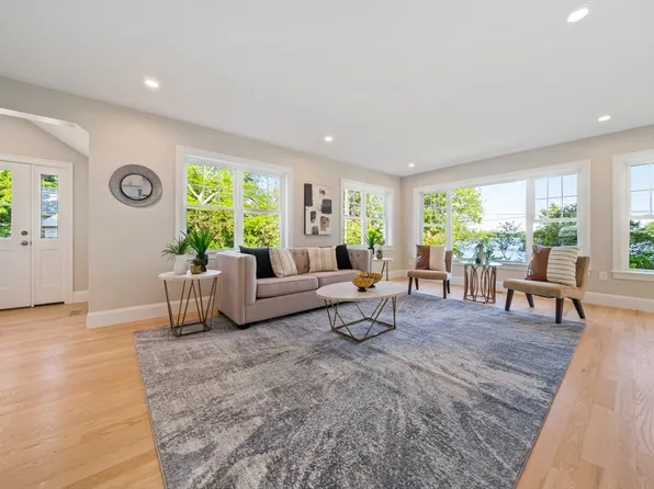 43 Lake Ave, Sharon, MA 02067