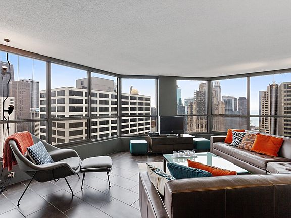 2nd image of 405 N Wabash Ave Unit 3910