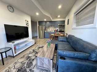 711 Benninger Dr, Kitchener, ON N2E0J2