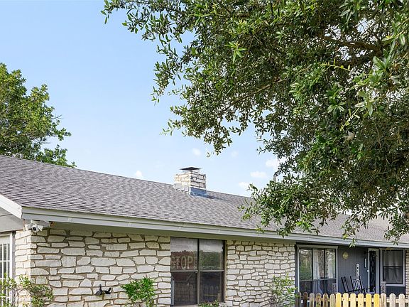 2nd image of 1015 Fm 112