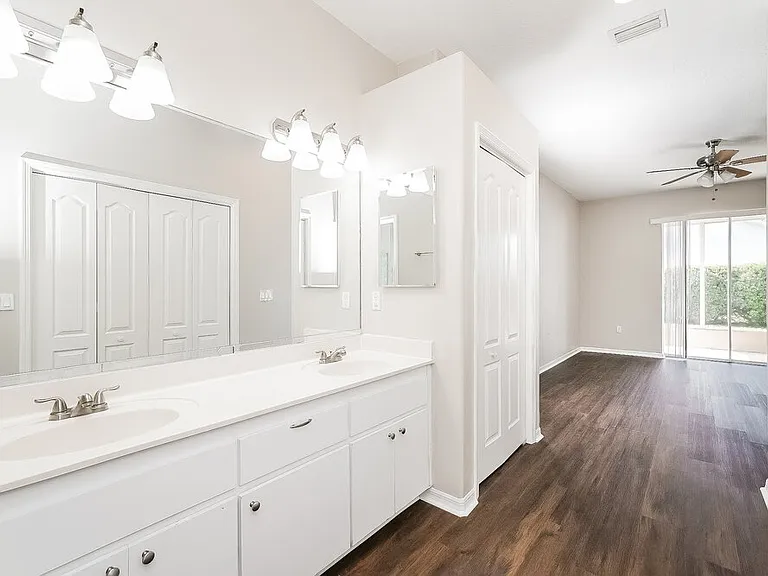 8712 Cypress Lakes Blvd — Photo 14