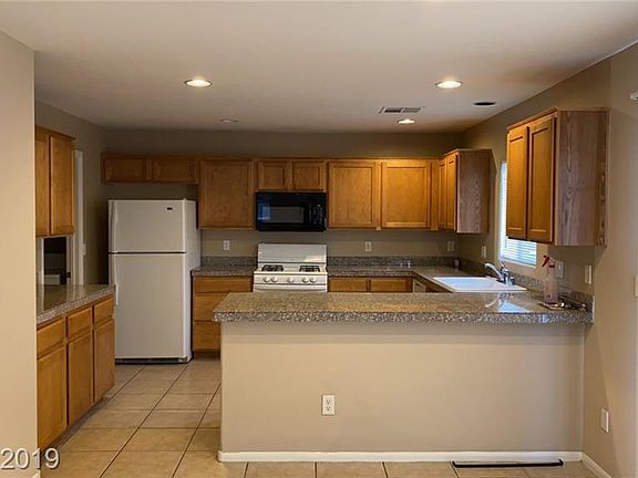 5th image of 6231 Sereno Springs St #0