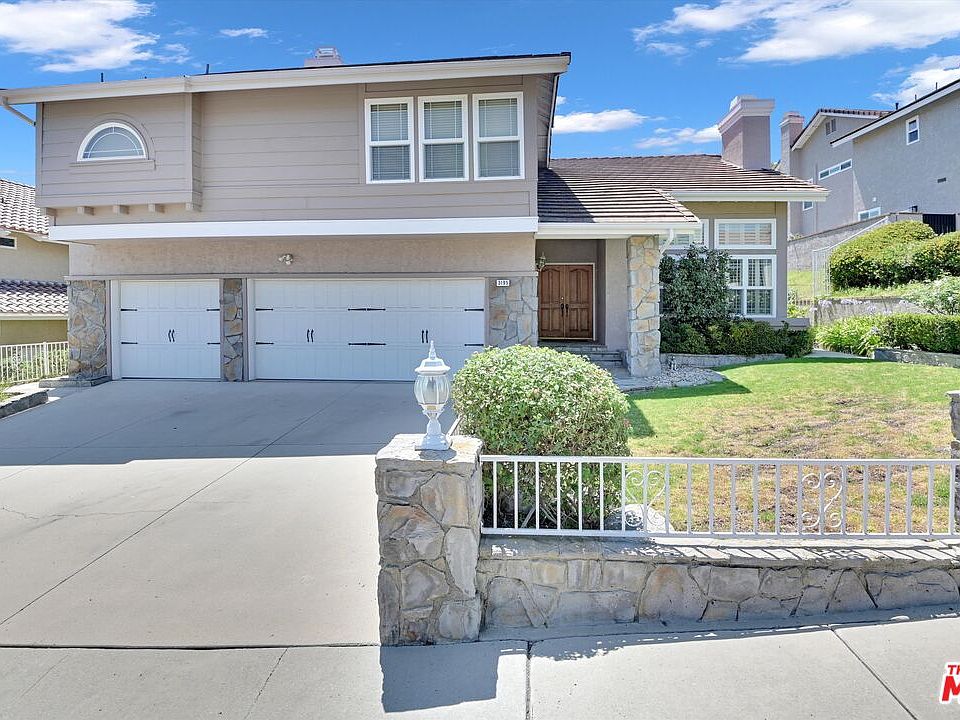 1st image of 3195 Provence Pl