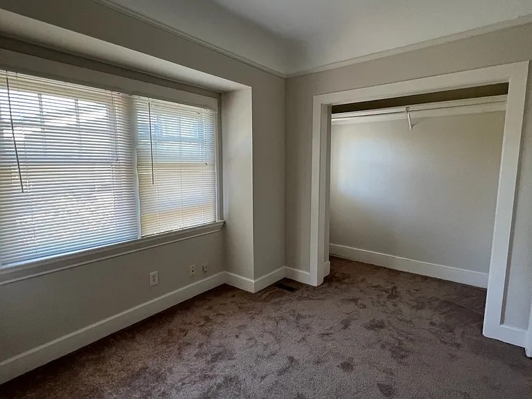 209 Sunnyside Ave — Photo 16
