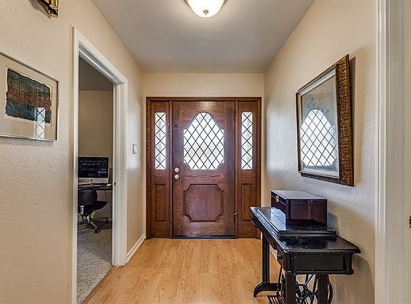 5th image of 1011 Greenwood Pl