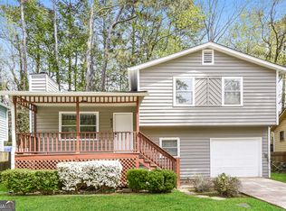 653 Springhollow Dr SW, Marietta, GA 30008