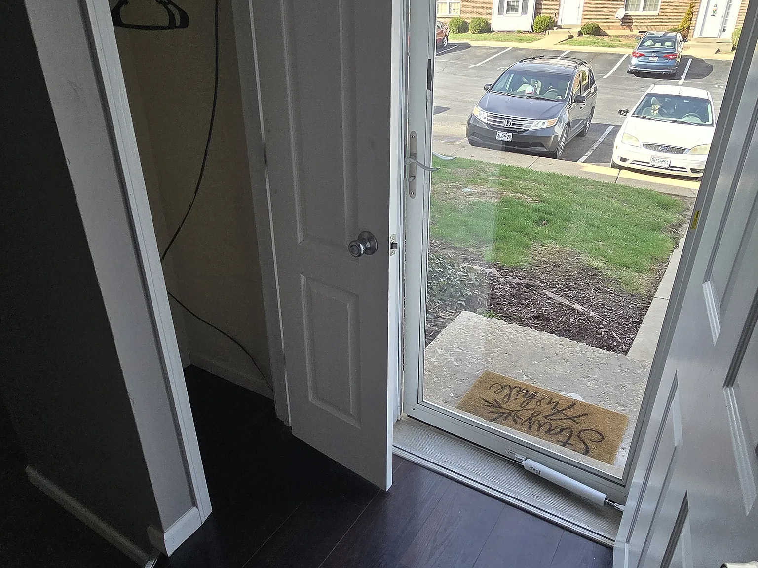 2 bed, 1.5 bath, 1216 sqft, $1,650 — Photo 1