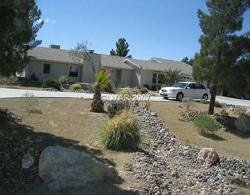 2nd image of 1115 Santa Ynez Ave