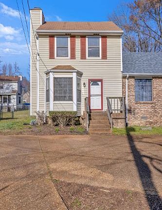 2nd image of 3218 Oakview Ct