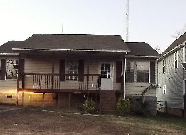 1st image of 419 NE Atlantic Ave