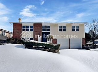 640 N Ashbury Ave, Bolingbrook, IL 60440