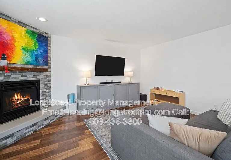 3144 NE 2nd Ct — Photo 9