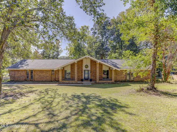 2 McCall Cv, Vicksburg, MS 39183