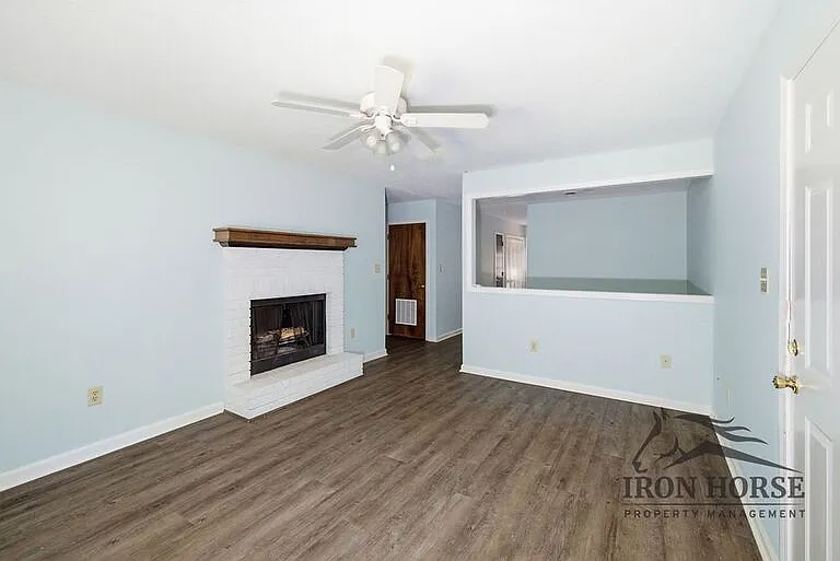 126 Greenwood Dr #A — Photo 3